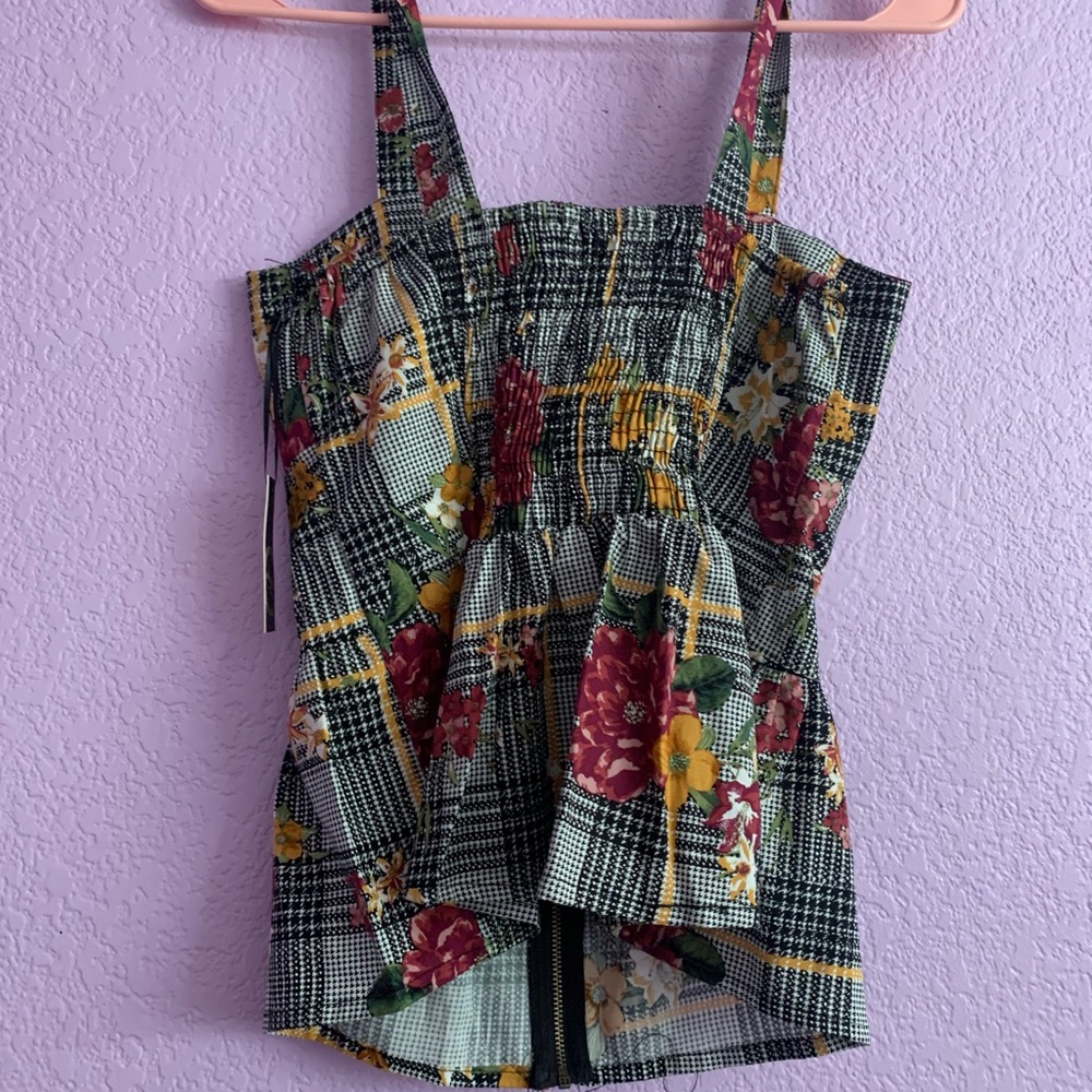 Floral zip up tank